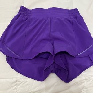 Lululemon Hotty hot